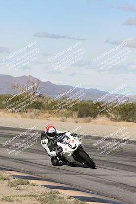 media/Nov-16-2025-Race Pace (Sun) [[8c5fa54630]]/Verified Riders/4-Turn 3 Inside (1050am)/